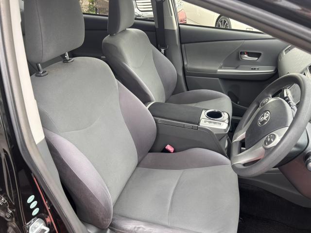 Ref:AUX-23660770 TOYOTA PRIUS ALPHA 2012 6 Ref:AUX-23660770 TOYOTA PRIUS ALPHA 2012 - Image 6