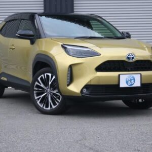2020 Toyota Yaris Cross gold hybrid used car Japan export