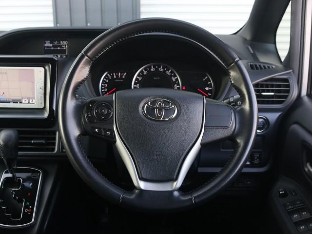 Ref:AUX-23660883 TOYOTA VOXY 2014 18 Ref:AUX-23660883 TOYOTA VOXY 2014 - Image 18