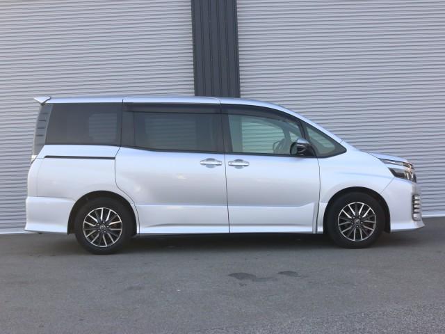 Ref:AUX-23660883 TOYOTA VOXY 2014 4 Ref:AUX-23660883 TOYOTA VOXY 2014 - Image 4