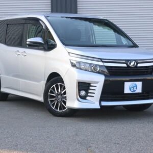 2014 Toyota Voxy silver gasoline used car Japan export