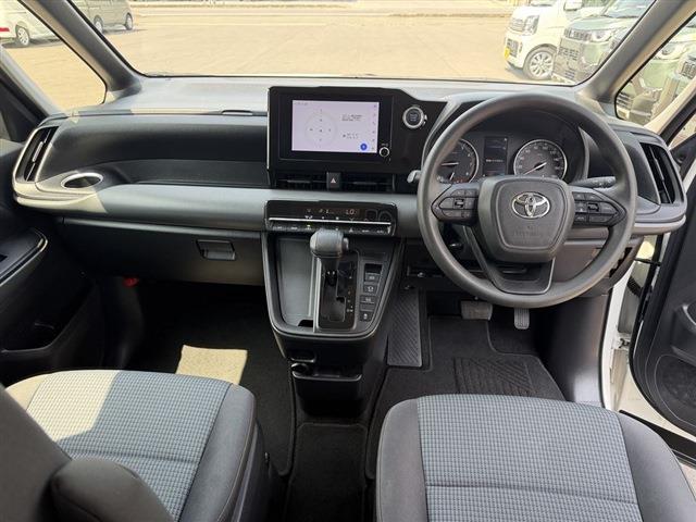Ref:AUX-23669069 TOYOTA NOAH 2022 7 Ref:AUX-23669069 TOYOTA NOAH 2022 - Image 7