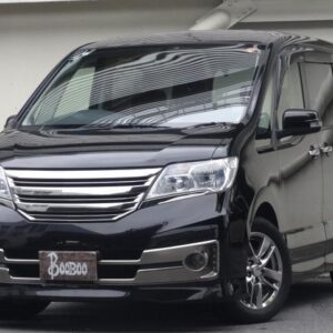 2013 Nissan Serena black hybrid used car Japan export