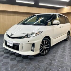 2014 Toyota Estima white gasoline used car Japan export