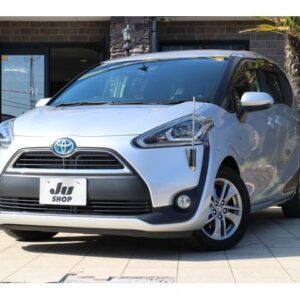 2016 Toyota Sienta silver hybrid used car Japan export