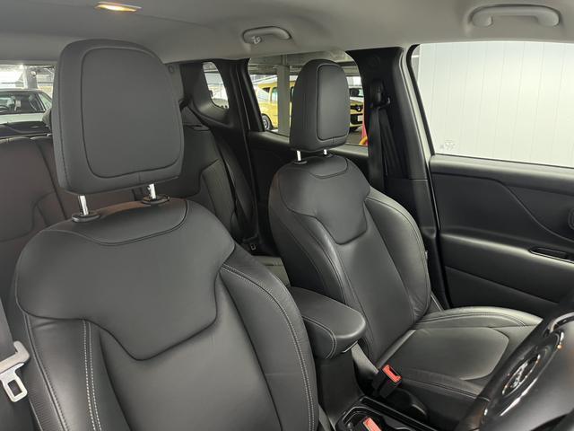 Ref:AUX-23690270 CHRYSLER JEEP JEEP RENEGADE 2023 4 Ref:AUX-23690270 CHRYSLER JEEP JEEP RENEGADE 2023 - Image 4