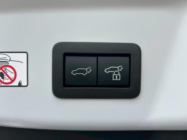 Ref:AUX-23700111 TOYOTA PRIUS 2023 13 Ref:AUX-23700111 TOYOTA PRIUS 2023 - Image 13
