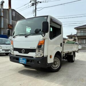 2013 Nissan Atlas Truck white gasoline used car Japan export