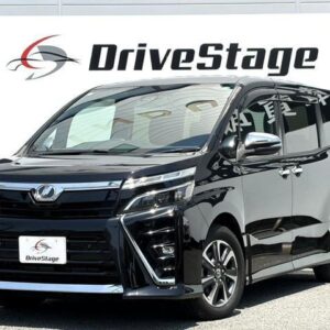 2019 Toyota Voxy black gasoline used car Japan export