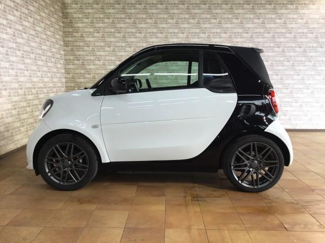 Ref:AUX-23715503 MCC SMART SMART FORTWO CABRIO 2017 8 Ref:AUX-23715503 MCC SMART SMART FORTWO CABRIO 2017 - Image 8