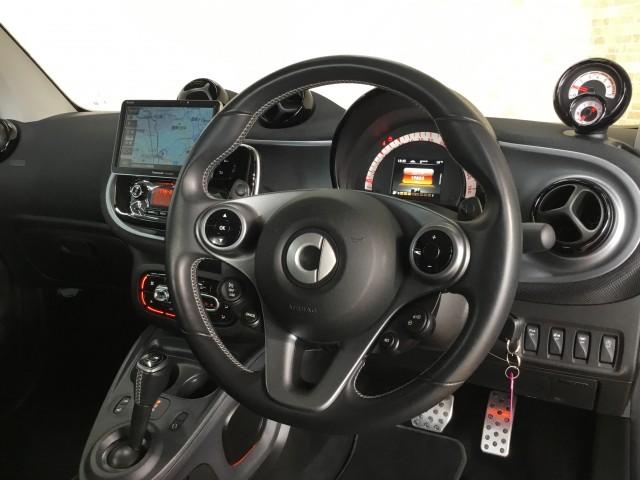 Ref:AUX-23715503 MCC SMART SMART FORTWO CABRIO 2017 10 Ref:AUX-23715503 MCC SMART SMART FORTWO CABRIO 2017 - Image 10
