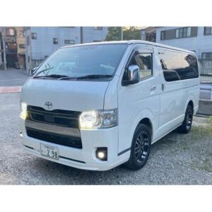 2022 Toyota Hiace Van pearl diesel used car Japan export