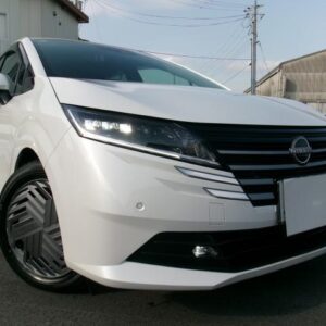 2024 Nissan Note pearl hybrid used car Japan export