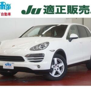 2011 Porsche Cayenne white gasoline used car Japan export
