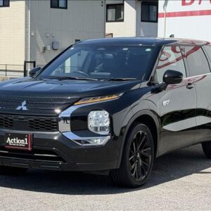 2023 Mitsubishi Outlander Phev black hybrid used car Japan export