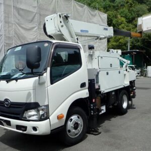 2017 Hino Dutro white diesel used car Japan export