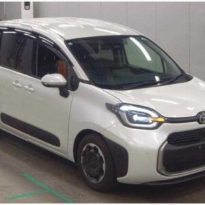 2023 Toyota Sienta pearl gasoline used car Japan export