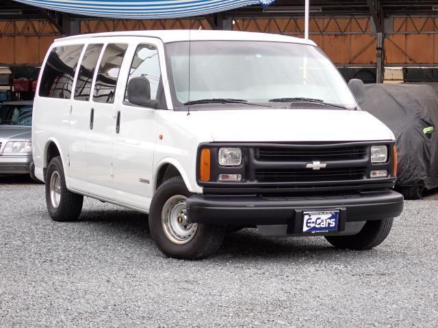 Ref:AUX-23794686 CHEVROLET CHEVROLET EXPRESS 2006 1 2006 Chevrolet Chevrolet Express white gasoline used car Japan export
