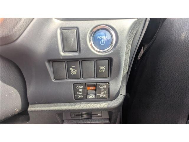 Ref:AUX-23808334 TOYOTA NOAH 2015 14 Ref:AUX-23808334 TOYOTA NOAH 2015 - Image 14