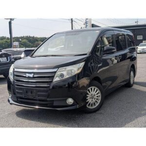 2015 Toyota Noah black hybrid used car Japan export