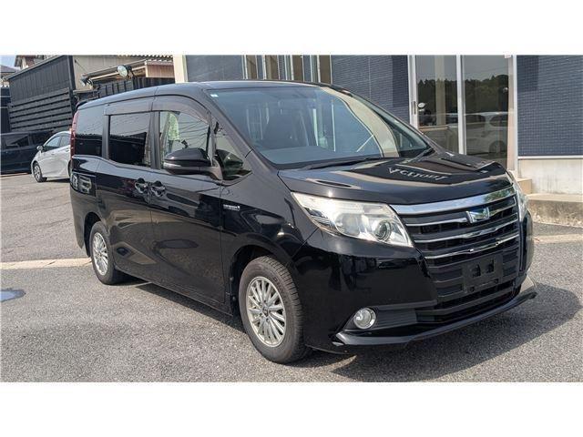 Ref:AUX-23808334 TOYOTA NOAH 2015 5 Ref:AUX-23808334 TOYOTA NOAH 2015 - Image 5