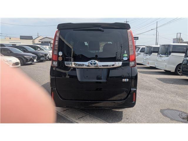 Ref:AUX-23808334 TOYOTA NOAH 2015 6 Ref:AUX-23808334 TOYOTA NOAH 2015 - Image 6