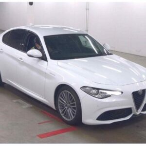2018 Alfa Romeo Giulia white gasoline used car Japan export