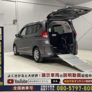 2018 Honda Freed Plus Hybrid gray hybrid used car Japan export