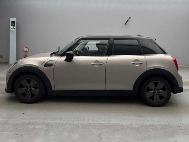 Ref:AUX-23817255 MINI MINI 2021 11 Ref:AUX-23817255 MINI MINI 2021 - Image 11