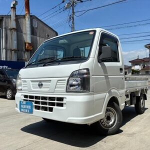 2018 Nissan Nt100Clipper Truck white gasoline used car Japan export