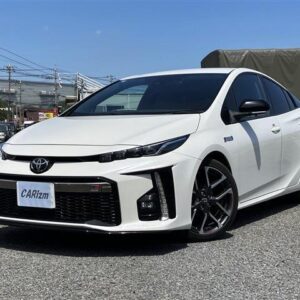 2018 Toyota Prius Phv white gasoline used car Japan export