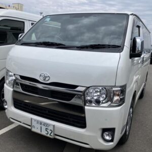 2021 Toyota Hiace Van pearl diesel used car Japan export