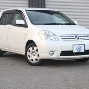 2011 Toyota Raum pearl gasoline used car Japan export