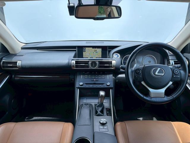 Ref:AUX-23845848 LEXUS IS 2015 3 Ref:AUX-23845848 LEXUS IS 2015 - Image 3