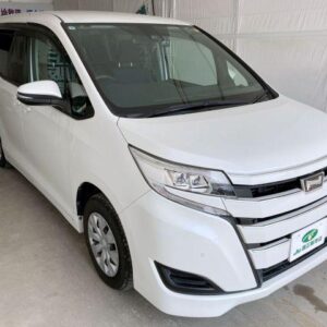 2020 Toyota Noah pearl gasoline used car Japan export
