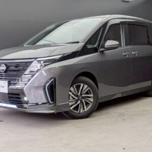 2023 Nissan Serena gray hybrid used car Japan export