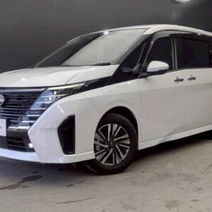2023 Nissan Serena pearl gasoline used car Japan export
