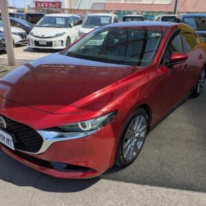 2019 Mazda Mazda3 Sedan red diesel used car Japan export