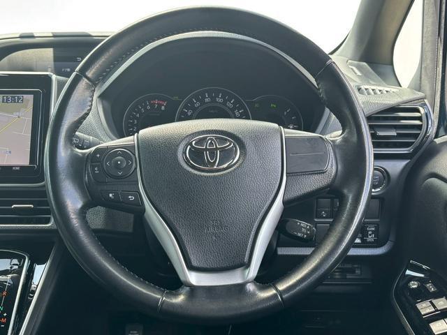 Ref:AUX-23864647 TOYOTA VOXY 2019 12 Ref:AUX-23864647 TOYOTA VOXY 2019 - Image 12
