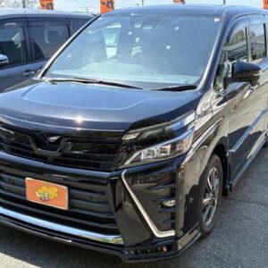 2020 Toyota Voxy black gasoline used car Japan export