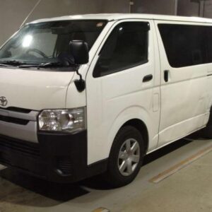 2018 Toyota Hiace Van white diesel used car Japan export