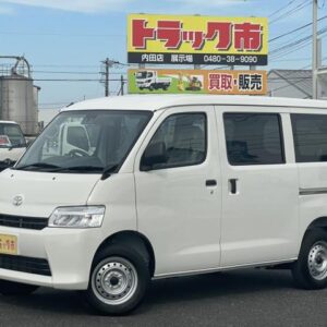 2025 Toyota Townace Van white gasoline used car Japan export