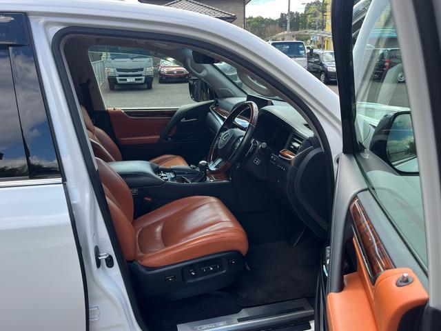 Ref:AUX-23884300 LEXUS LX 2015 9 Ref:AUX-23884300 LEXUS LX 2015 - Image 9