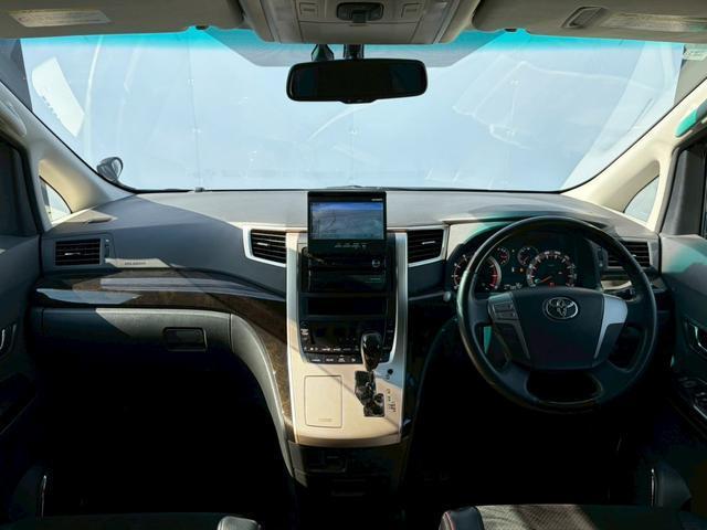 Ref:AUX-23884786 TOYOTA VELLFIRE 2014 3 Ref:AUX-23884786 TOYOTA VELLFIRE 2014 - Image 3