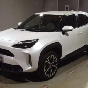 2022 Toyota Yaris Cross pearl gasoline used car Japan export
