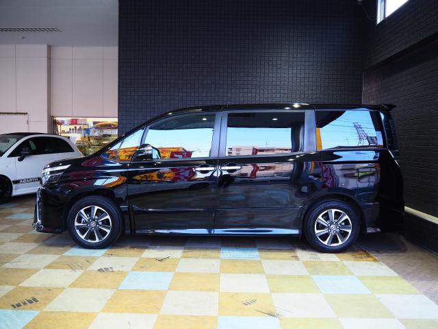 Ref:AUX-23885387 TOYOTA VOXY 2021 11 Ref:AUX-23885387 TOYOTA VOXY 2021 - Image 11