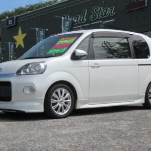 2013 Toyota Porte pearl gasoline used car Japan export