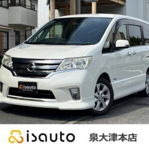 2013 Nissan Serena pearl gasoline used car Japan export
