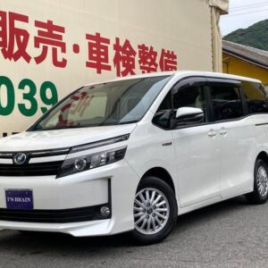 2017 Toyota Voxy pearl hybrid used car Japan export