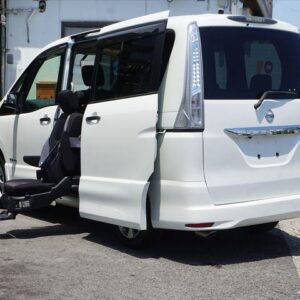 2012 Nissan Serena pearl hybrid used car Japan export